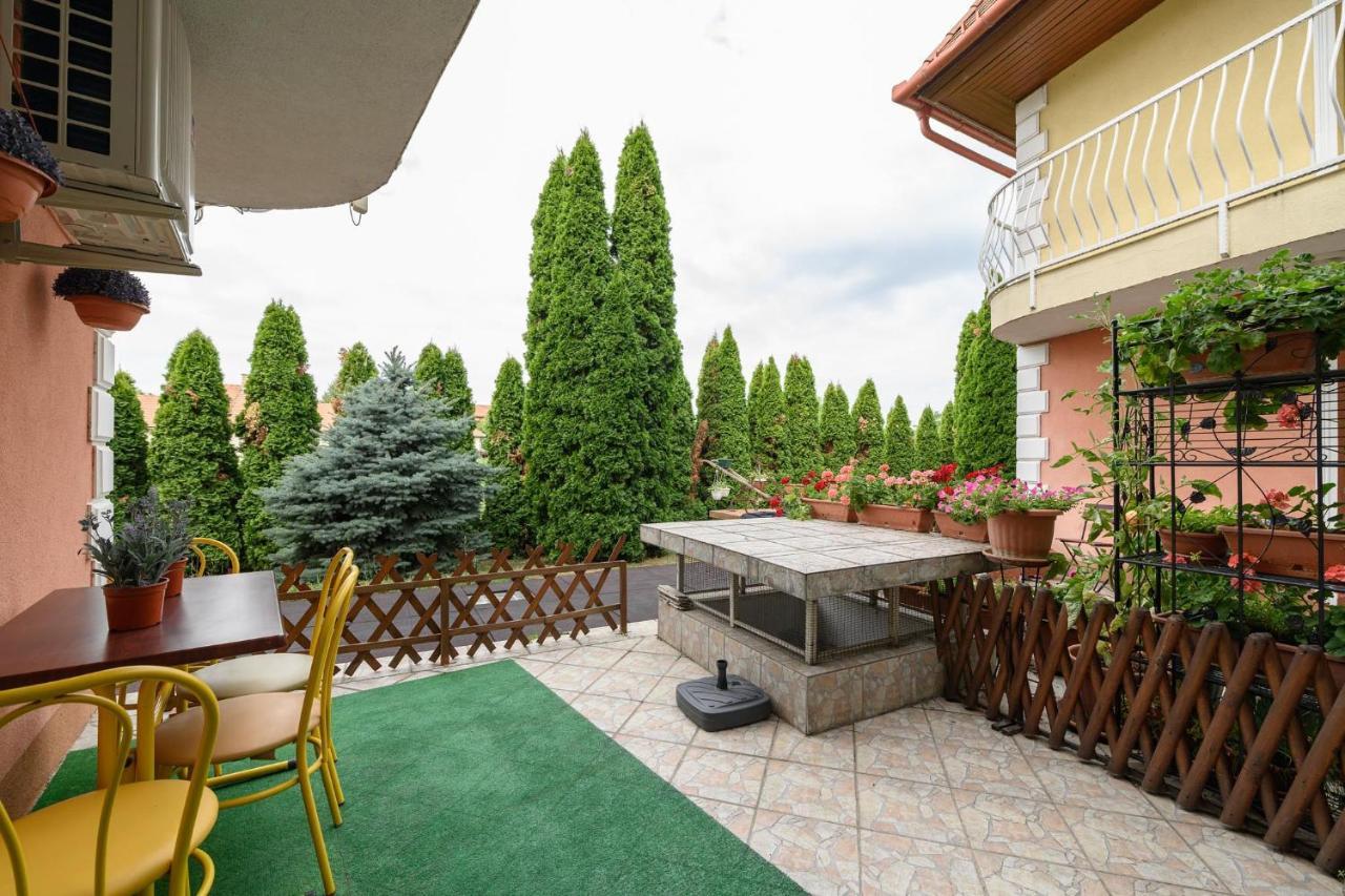 Ferienwohnung Art Eden Hajdúszoboszló Exterior foto