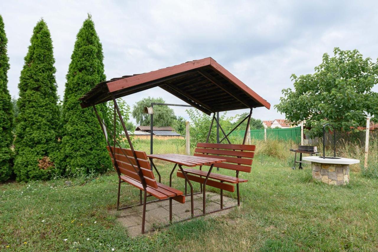 Ferienwohnung Art Eden Hajdúszoboszló Exterior foto